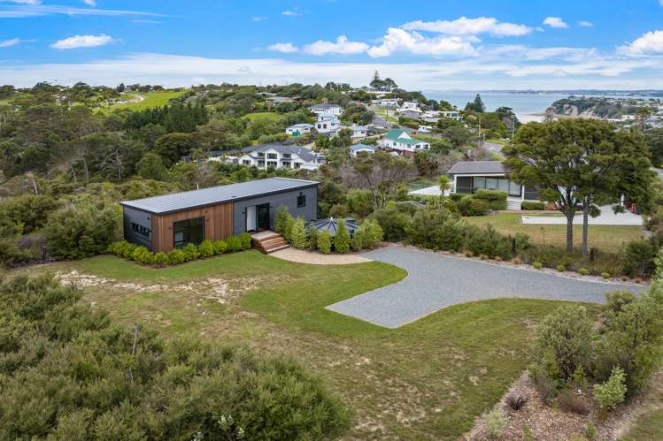 1117b Whangaparaoa Road Tindalls Beach_0