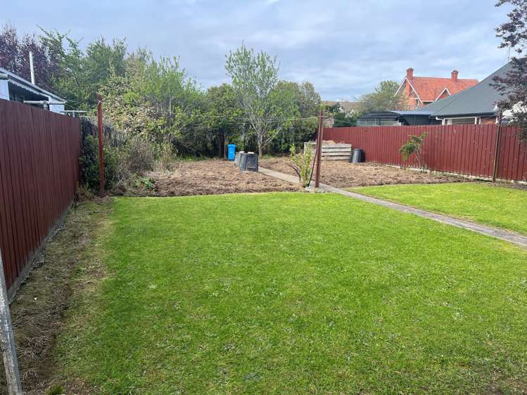 89 Thames Street Avenal_19