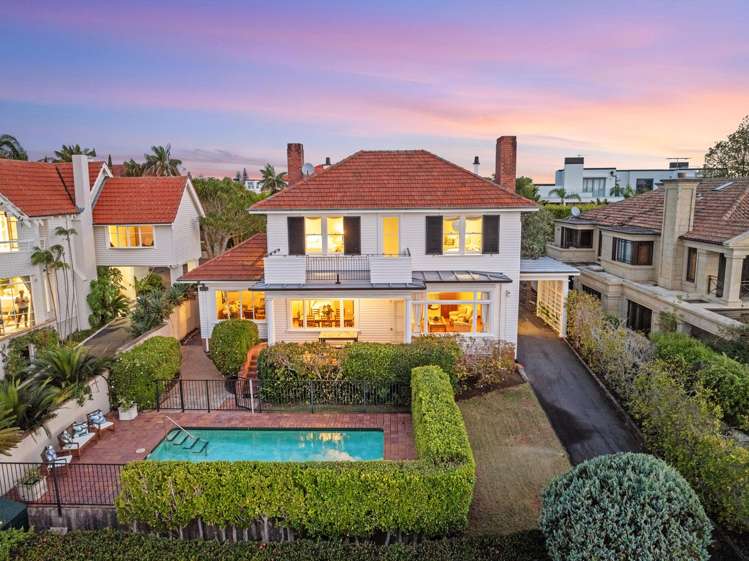 82 Paritai Drive Orakei_23