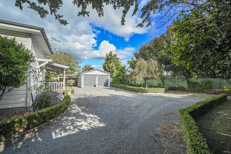 1205a Karamu Road North Mayfair_22