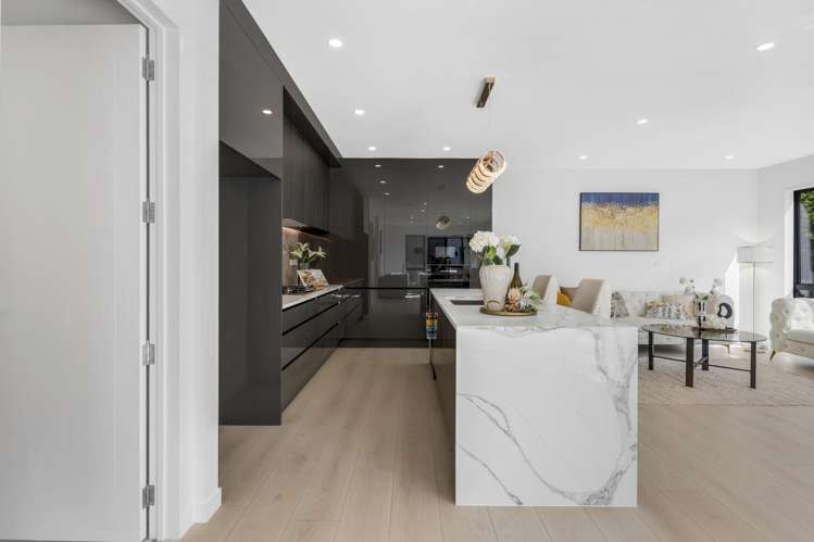 8 Hing Street Flat Bush_10