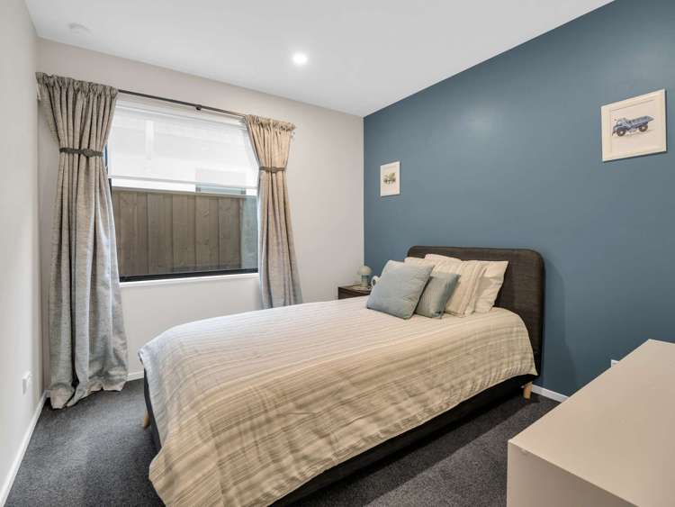 99 Faringdon Boulevard Rolleston_7