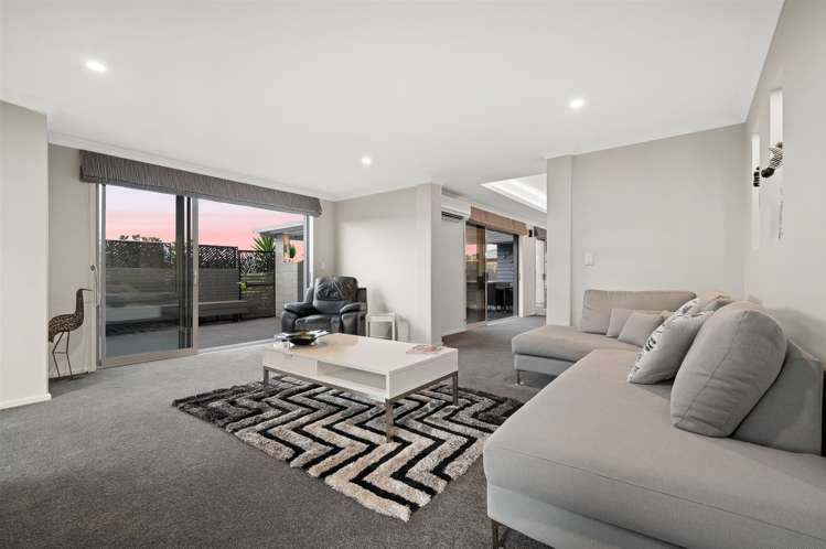 1 Orchard Terrace Riverhead_8