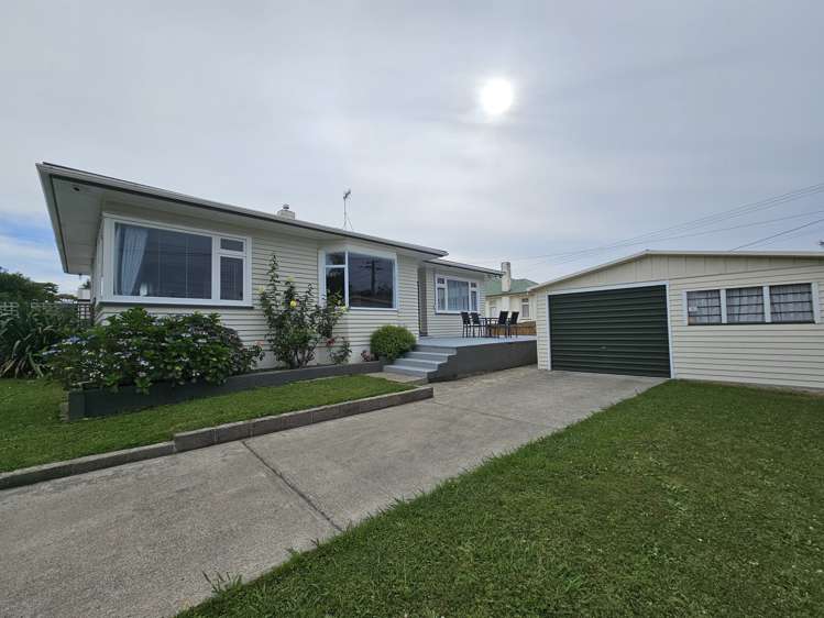 196 Bath Street Levin_22