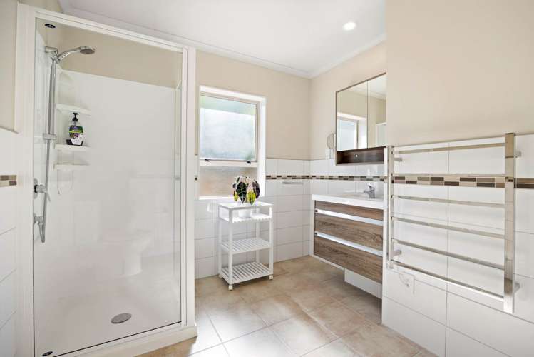 39 Solan Drive Waimauku_17