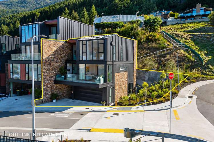 2 Jade Lake Crescent Fernhill_23