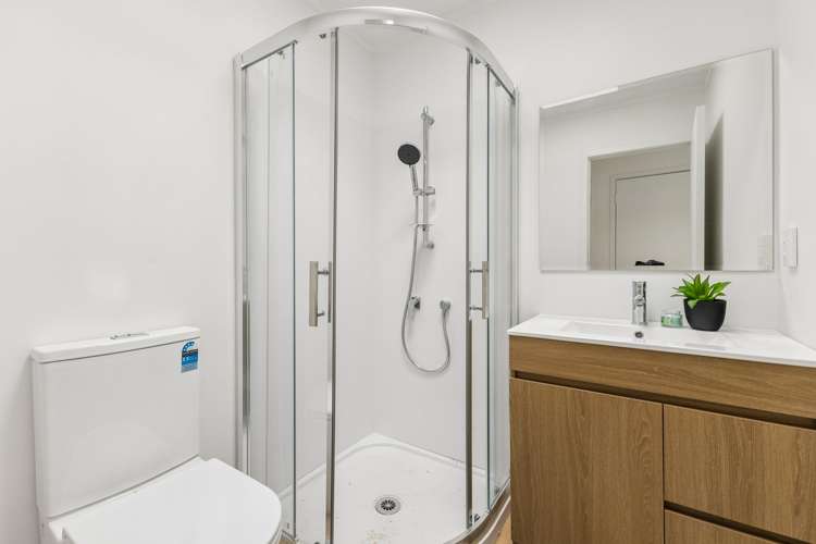 1/22 Gibbons Road Weymouth_13