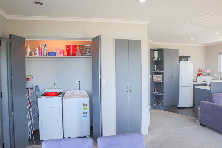 2 Burrows Street Bluff_21