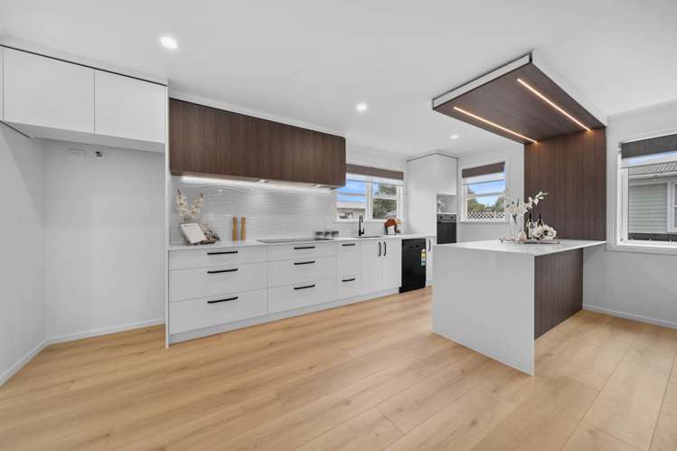 43 President Avenue Papakura_5