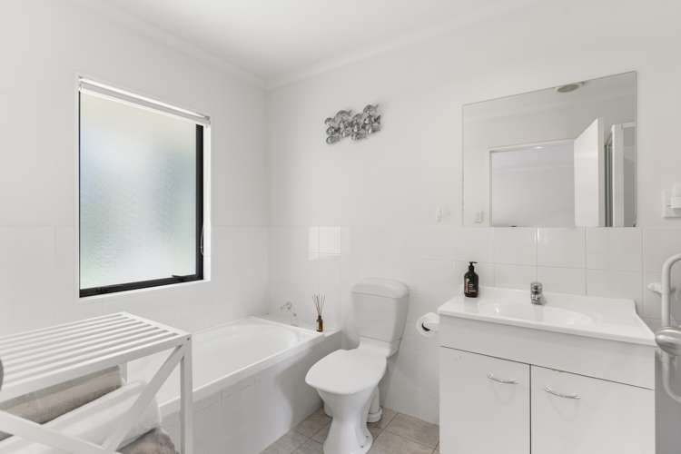 27 Soldiers Bay Place Birkenhead_11