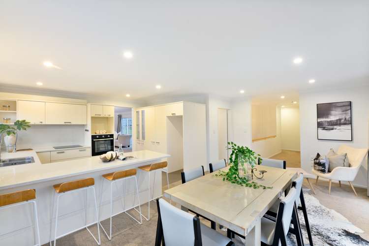 14 Belleaire Court West Harbour_22