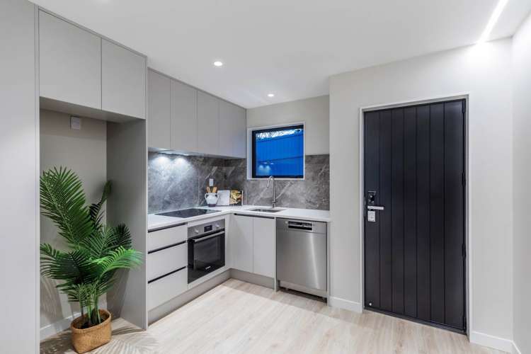 10a Cranston Street Torbay_11