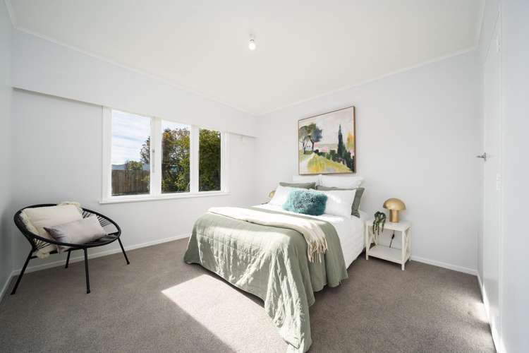 16 Russell Road Wainuiomata_15