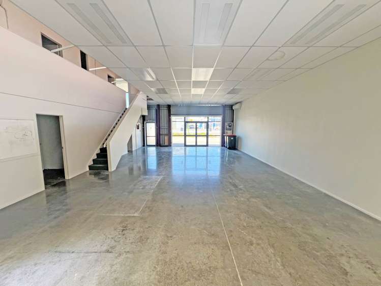 Unit B/147 Manukau Road Pukekohe_3
