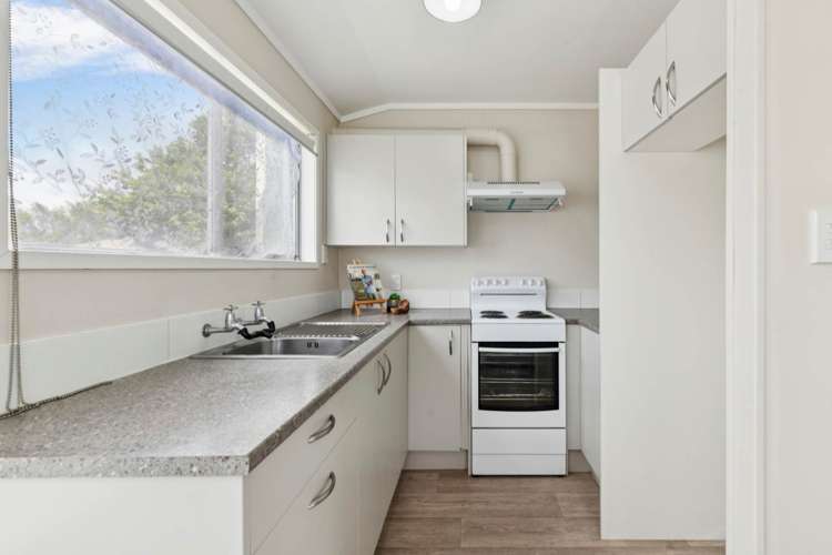 1/32 Challen Close Conifer Grove_6