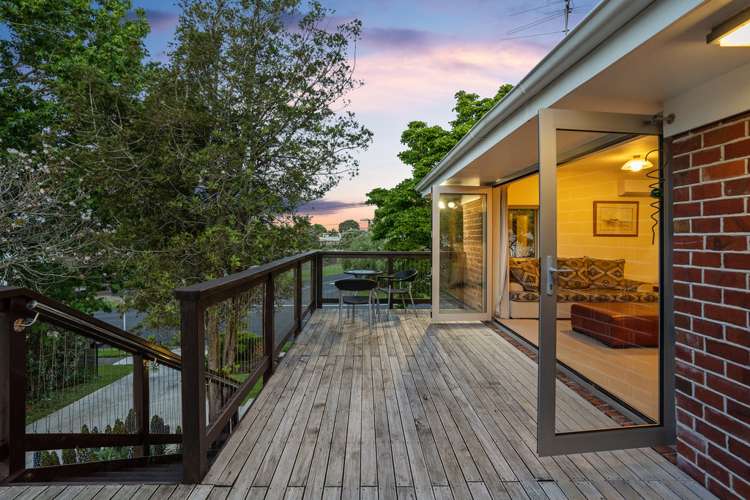 6 Woodward Avenue Mangere Bridge_21