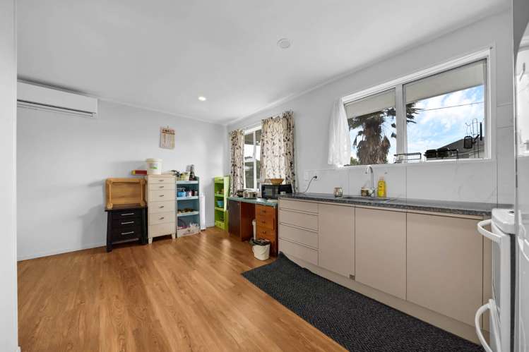 1,2,3/13 Huia Road Papatoetoe_7