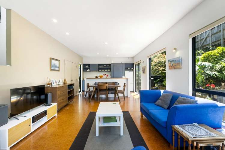 2/701 Great North Road Grey Lynn_8