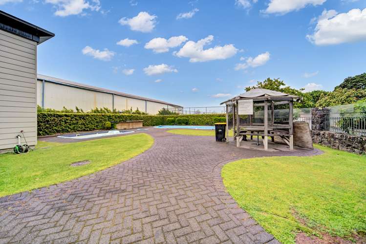 24/68 Mountain Road Mount Wellington_13