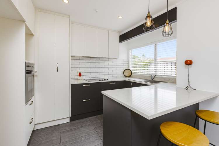 2/21 Harper Street Papakura_5