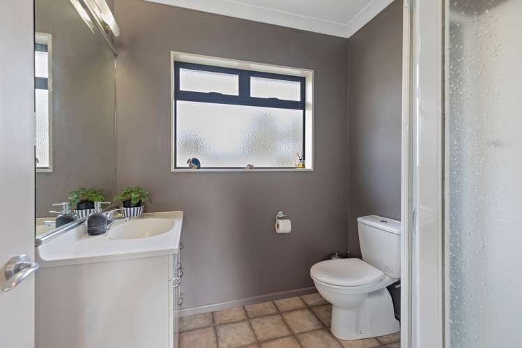 6 Honeysuckle Lane Ohauiti_21