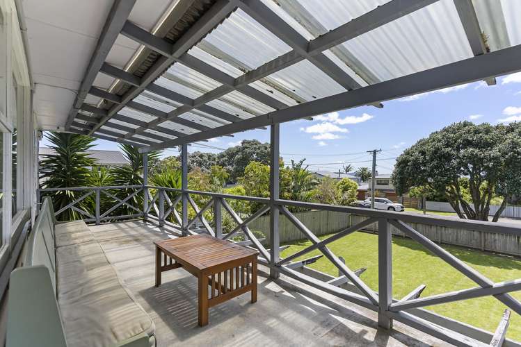 12 Pohutukawa Road Beachlands_8