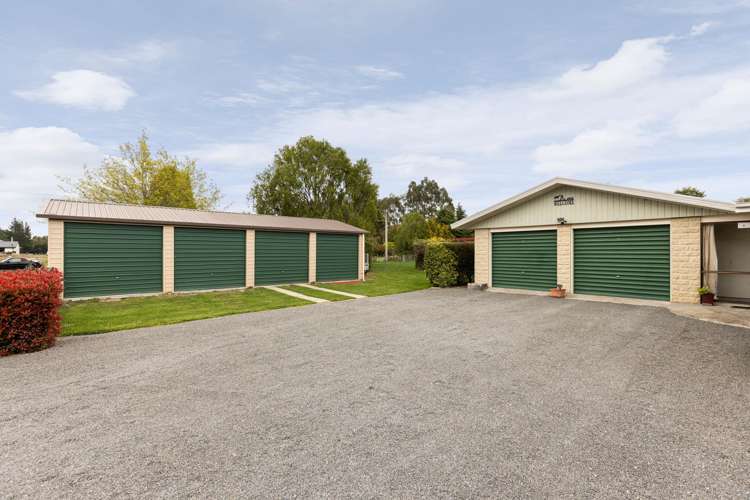 1490 North Eyre Road West Eyreton_11