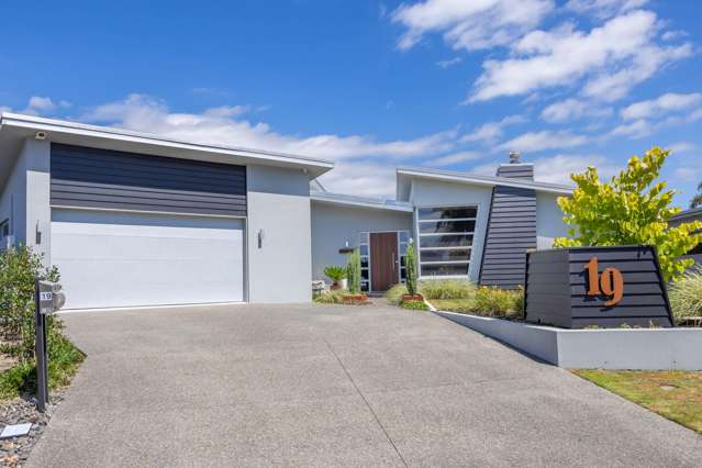 Step Inside, feel the vibe