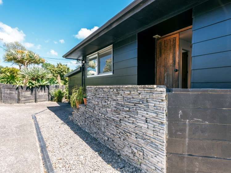 19 Jellicoe Parade Surfdale_11