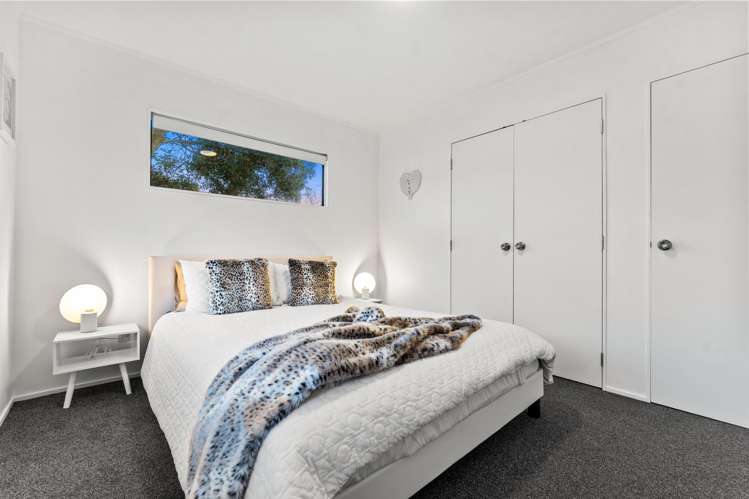 15B Valecrest Place Glenfield_9