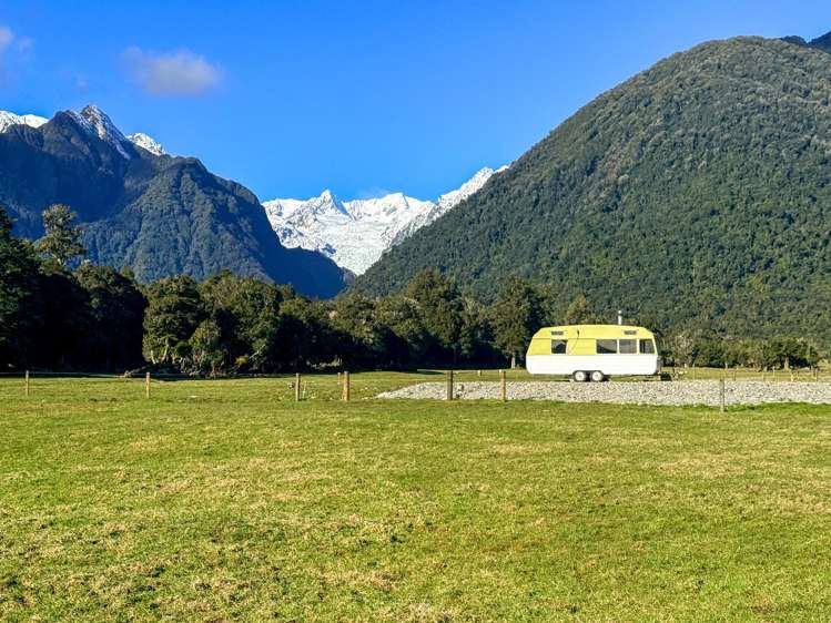 288 State Highway 6 Fox Glacier_10