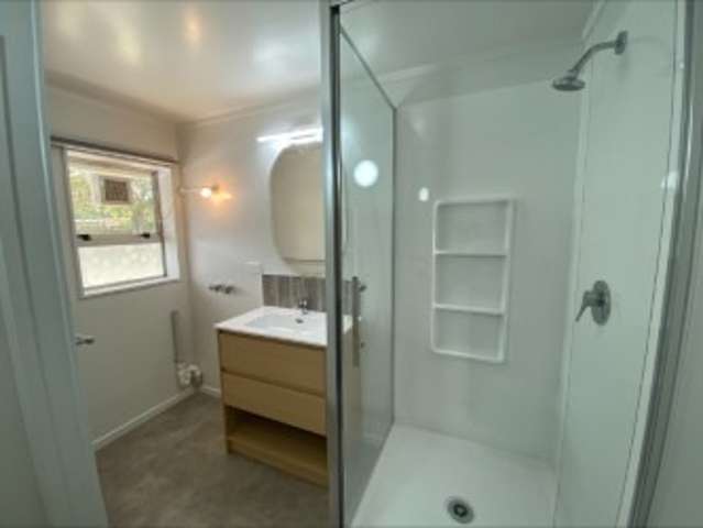 192E River Road 1055_1