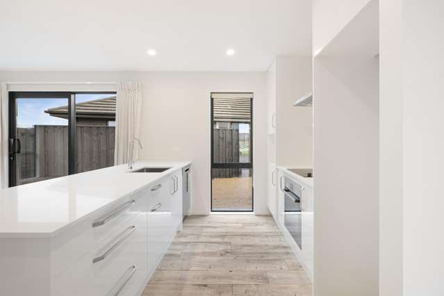 11 Dodd Road 11103_3