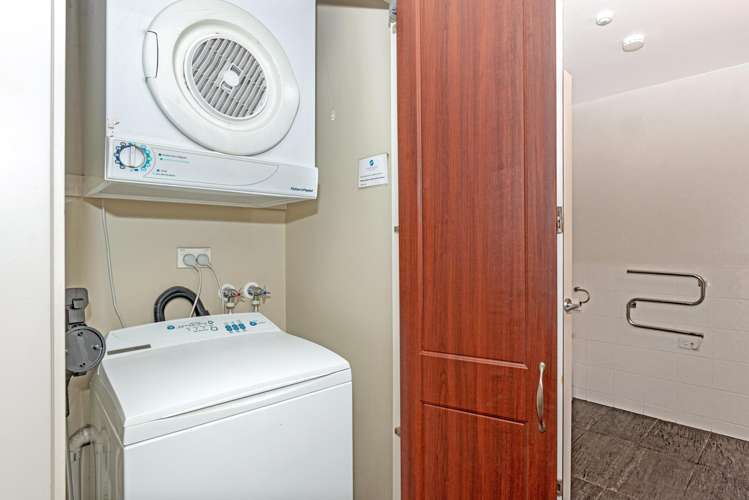 211/2 Reads Quay Gisborne_10