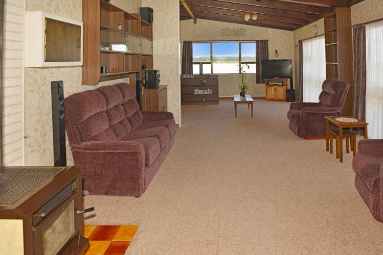 3 Hartley Street Foxton Beach_19