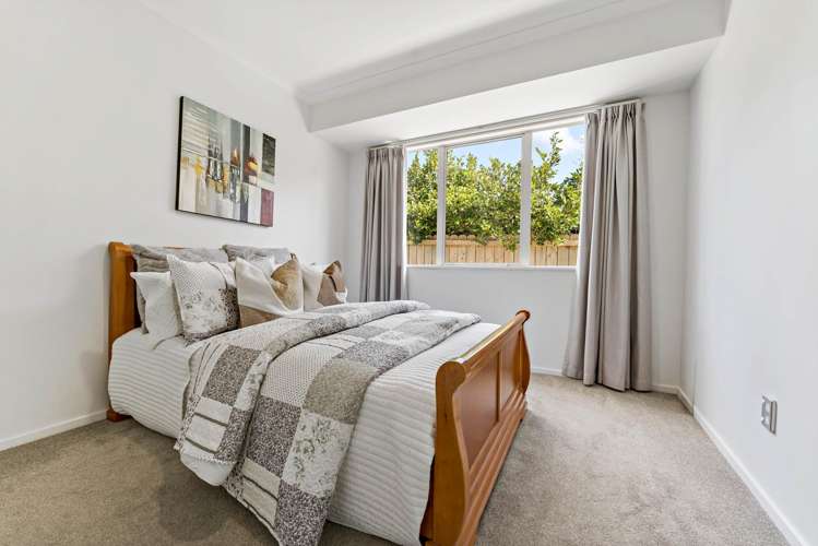 8 Belcoo Crescent East Tamaki_19