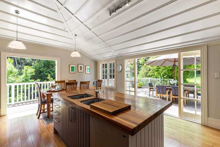 91 Browns Lane Flat Bush_12