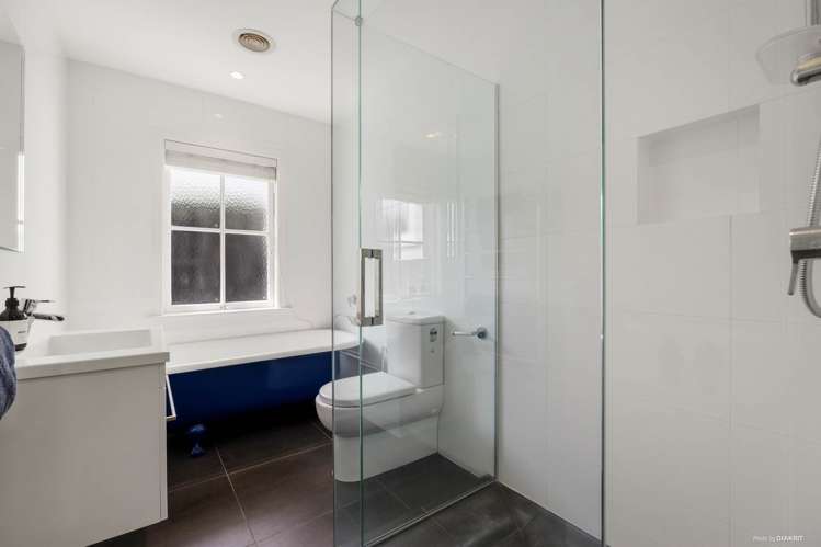50 Main Highway Ellerslie_23