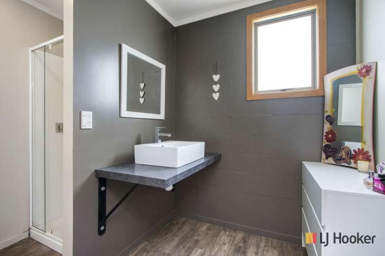 71 Athenree Road Athenree_13