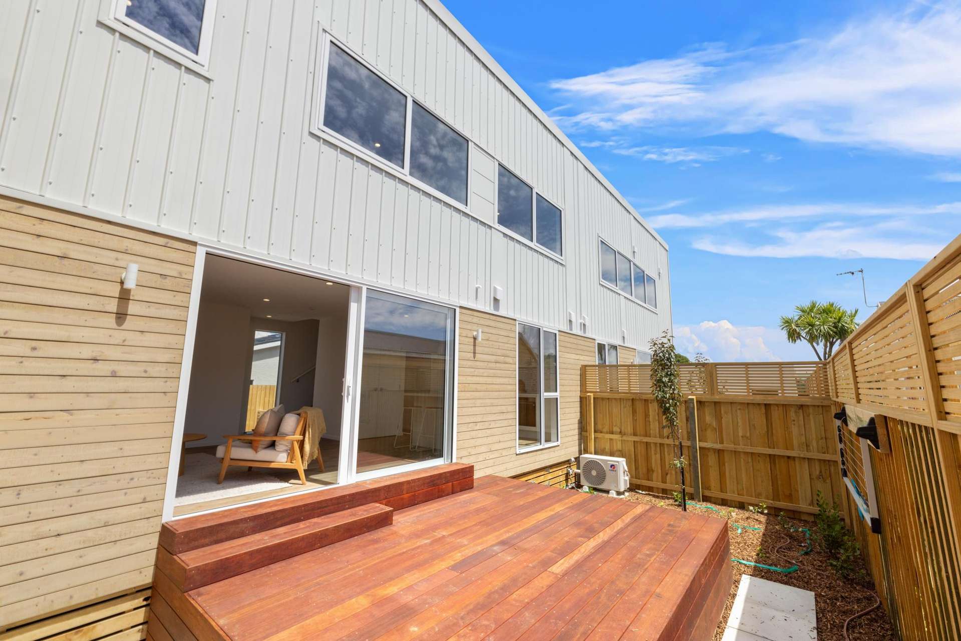 2/23 Howe Street New Brighton_0