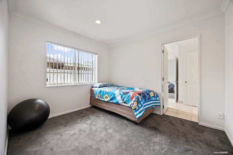 18 Andrusha Place Flat Bush_6