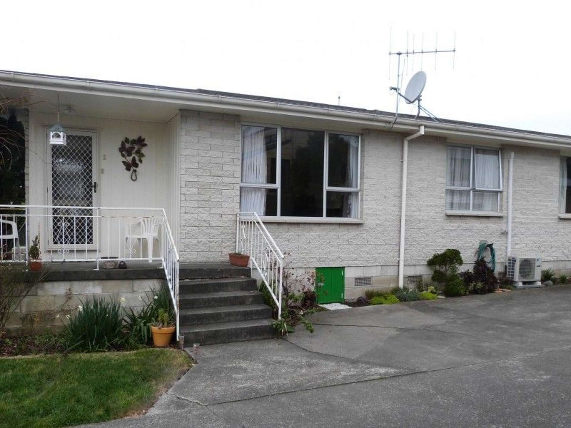 2/5 Danvers Street Havelock North_0