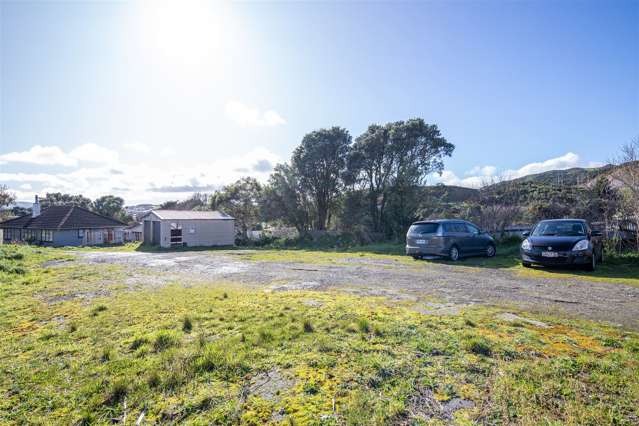 21 & 39 Roberts Street Tawa_2