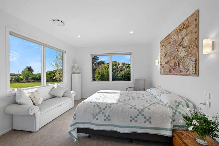 130 Cross Road Lepperton_11