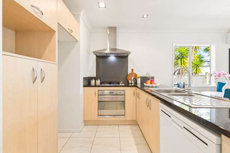 37 Norwood Drive Flat Bush_8