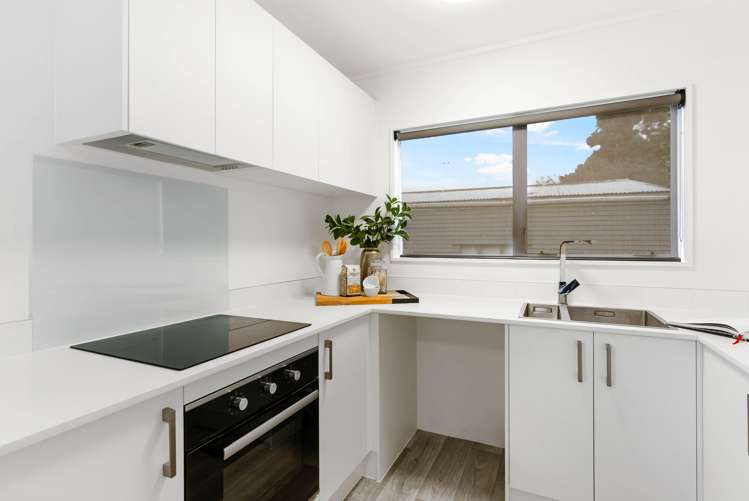 2/7 Sunburst Street Papakura_8