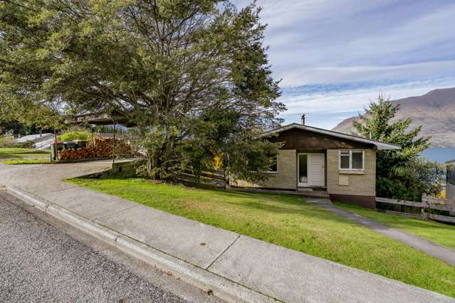 69 Wynyard Crescent Fernhill/Sunshine Bay_3