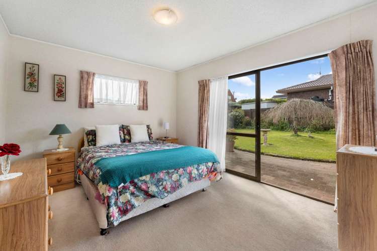 17 Parramatta Place Botany Downs_12