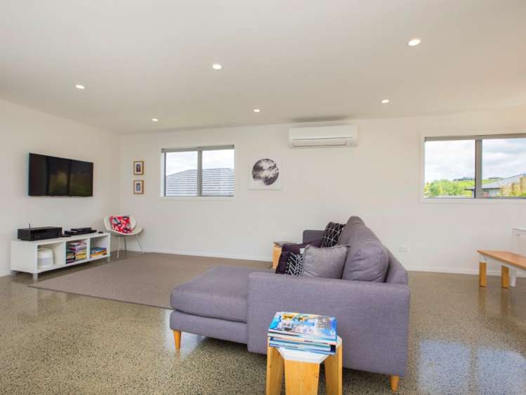 20 Laly Haddon Place Matakana_9