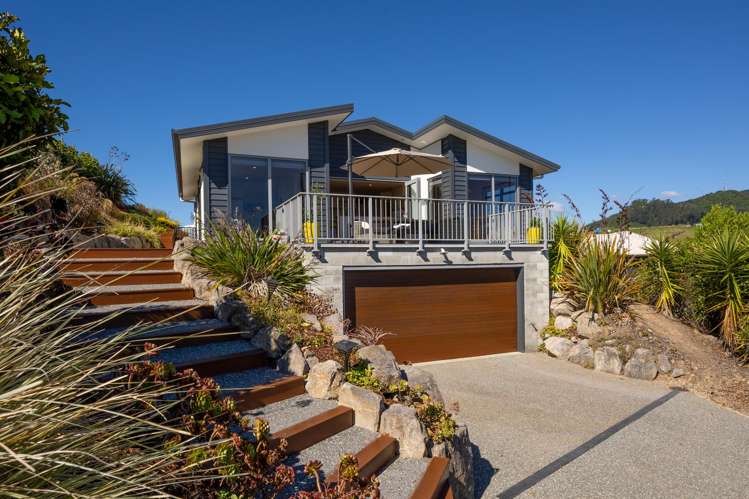 367 Princes Drive Britannia Heights_24